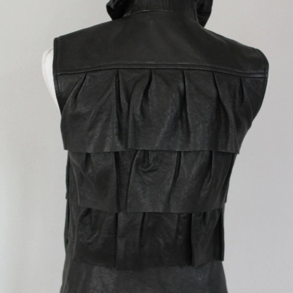 DVF DIANE von FURSTENBERG Genuine Leather Black Cupcake Bomber Vest Ruff… - Picture 8 of 9